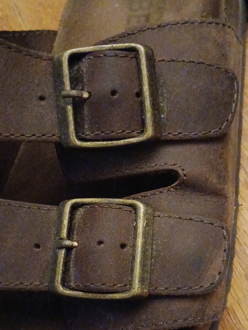 White Mountain Foot Beds Sandals Brown Size 11 Mens. - Picture 3 of 5